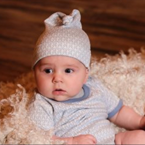 BRAND NEW Graphic Pattern Baby Hat - Picture 3 of 7